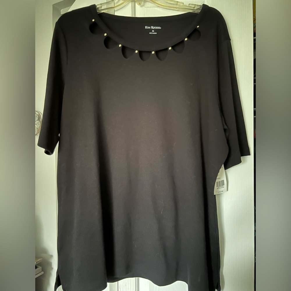 Nwt black ladies top ss xl